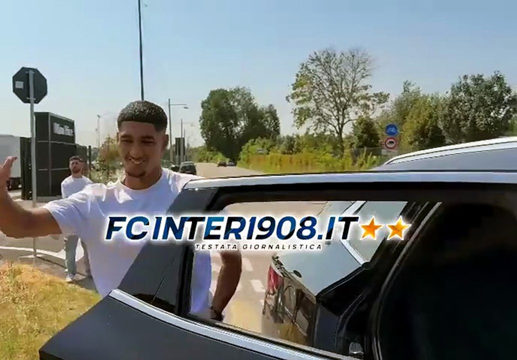 Inter, ecco Khalaili! L’esterno è sbarcato a Milano: Chivu ha il sostituto di Dumfries