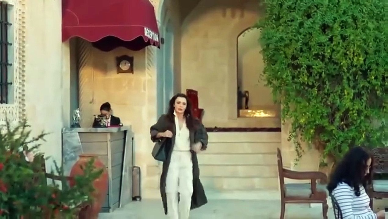 مسلسل المدينة البعيدة الحلقة 3 مترجم