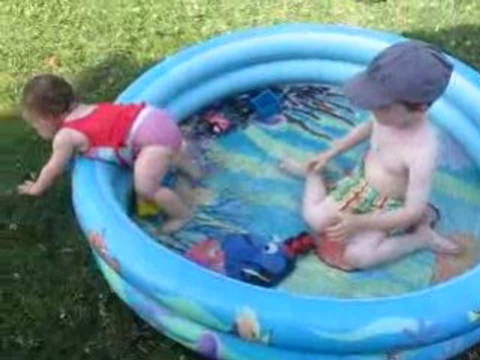 A la piscine