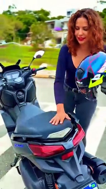 ¡Yamaha XMAX: qué scooter tan divertida! - Lifestyle #moto #yamaha #xmax