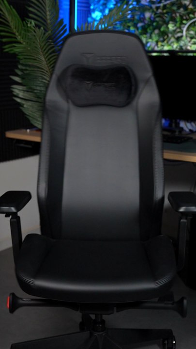 j'ai passé 2 semaines sur la nouvelle Secretlab Atlas, verdict dans la vidéo#secretlab #secretlabatlas #setup #test #tech
