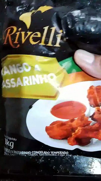 Aprenda a fazer um frango a passarinho crocante por fora, suculento por dentro e cheio de sabor!