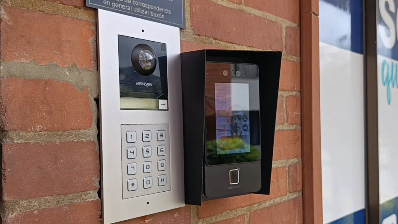 "La tecnología no vino a reemplazar al guarda": expertos sobre vigilancia digital