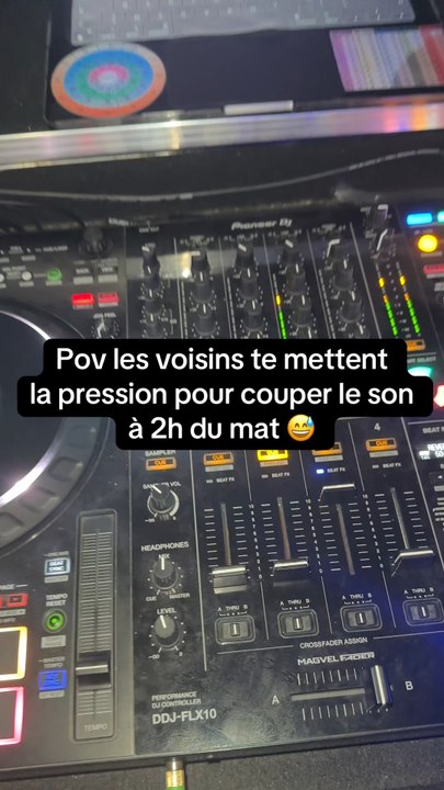 Les voisins à 2h du mat 🥲😬J’ai appris que le lendemain de la soirée qu’en faite ils voulaient juste danser et écouter le son mdr 😅#dj#voisin#michi#fyp#mix