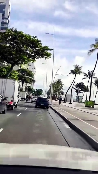 O Segredo da Avenida Boa Viagem no Recife Brazil