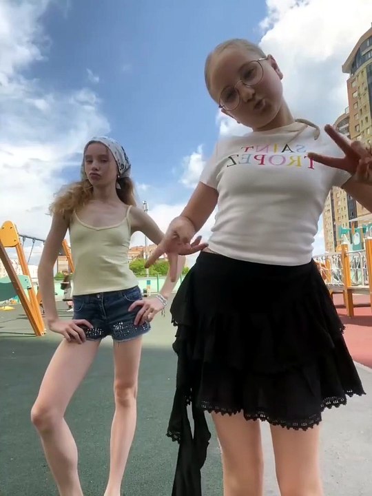 Amazing Dance Moves | Beautiful Girl Dancing