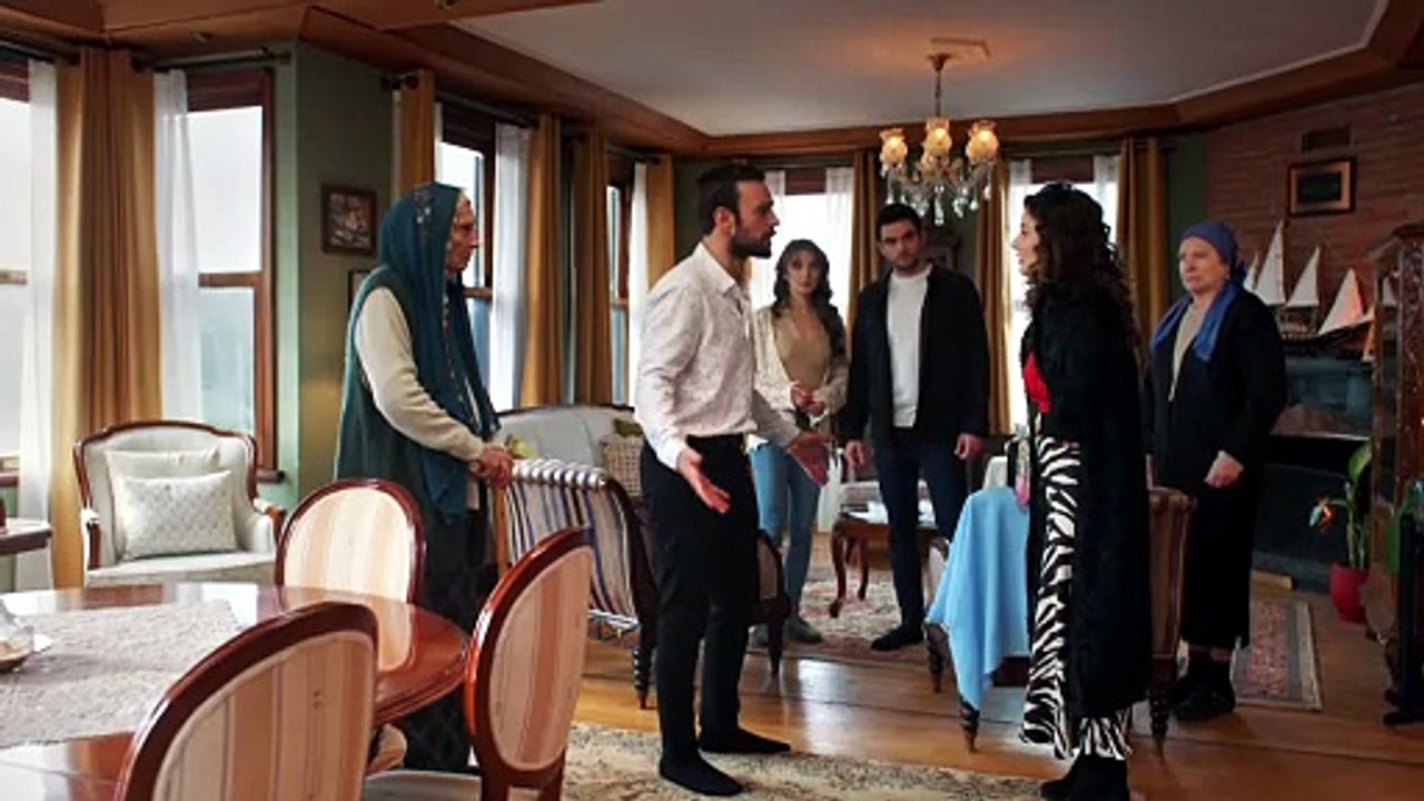 Cuento de una noche 1x25 (Bir Gece Masalı) (PARTE 1)