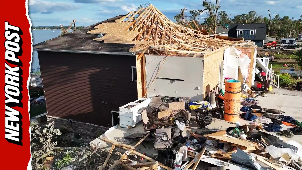 Tornado leaves town destroyed in Minnesota
