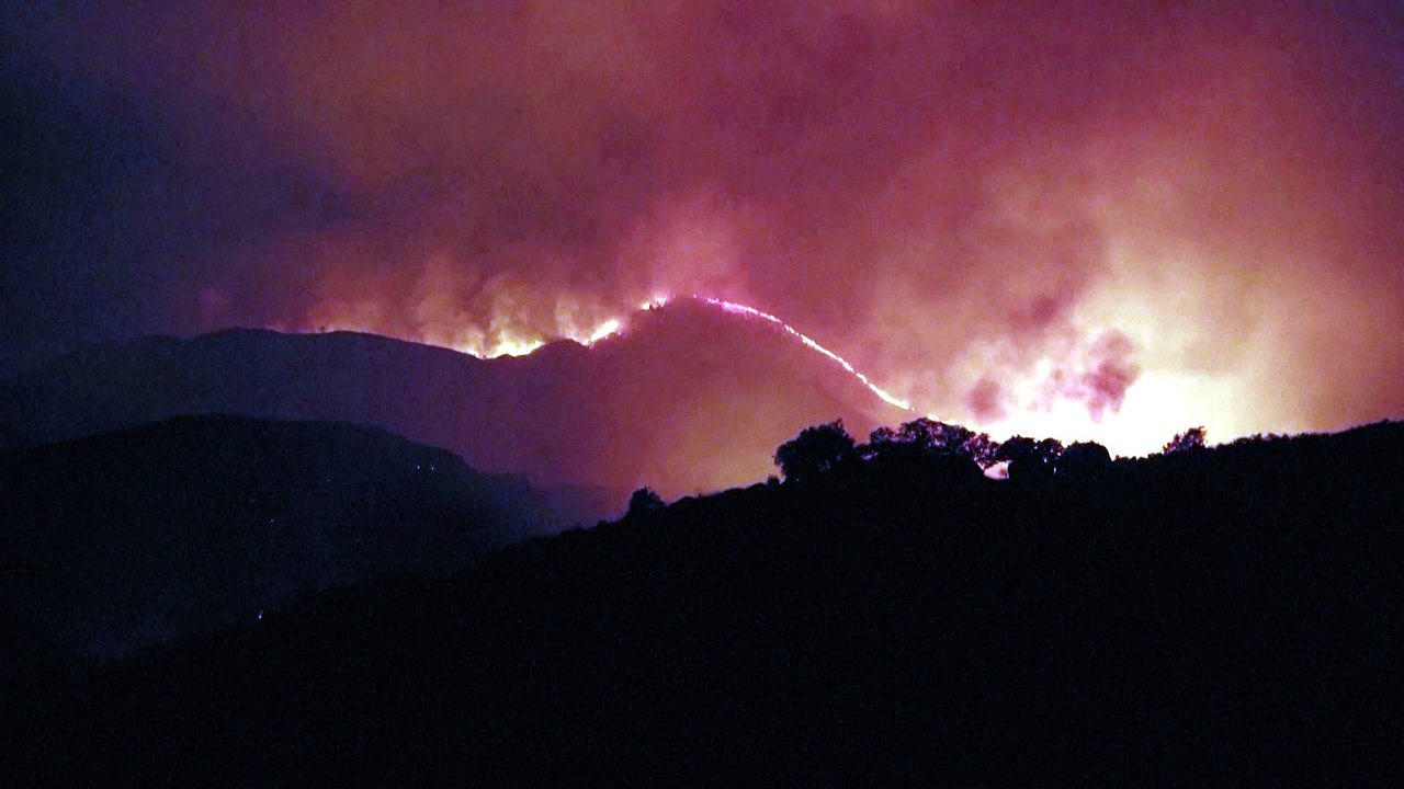 People in southern Spain village urged to evacuate as wildfire rages