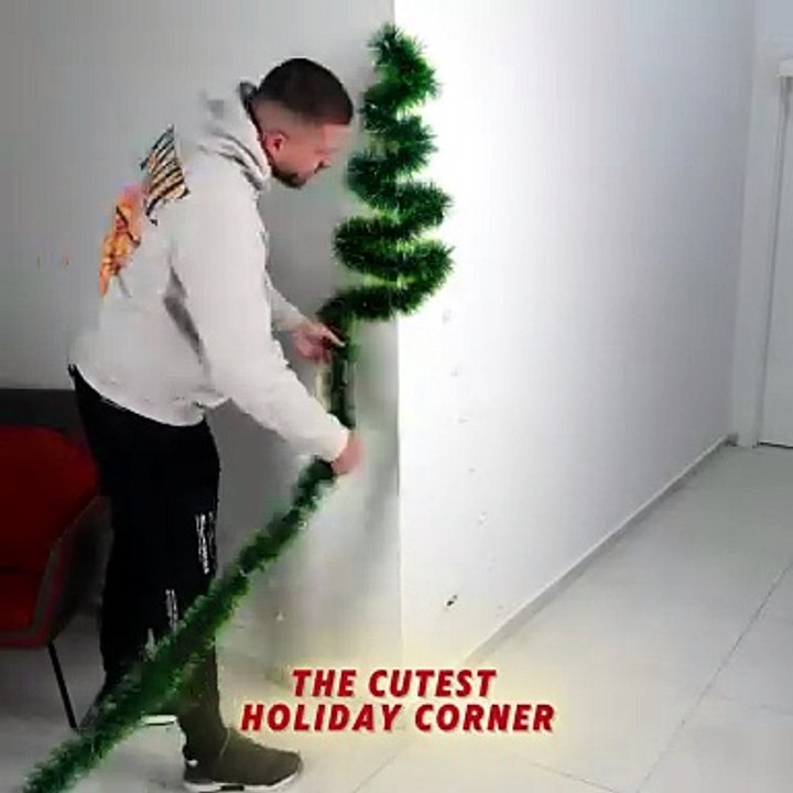 Spreading Christmas cheer in every corner🎄