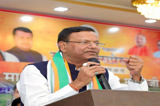 लखनऊ में भाजपा की बैठक, 2027 चुनाव को लेकर संगठन ने बनाया नया प्लान
