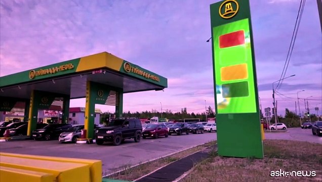 Penuria carburante in Russia, in fila per fare rifornimento