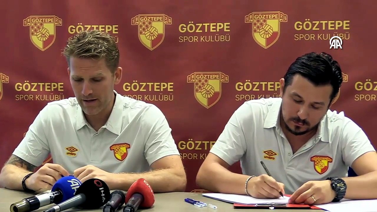 Göztepe'den transfer ve yabancı kuralı açıklaması