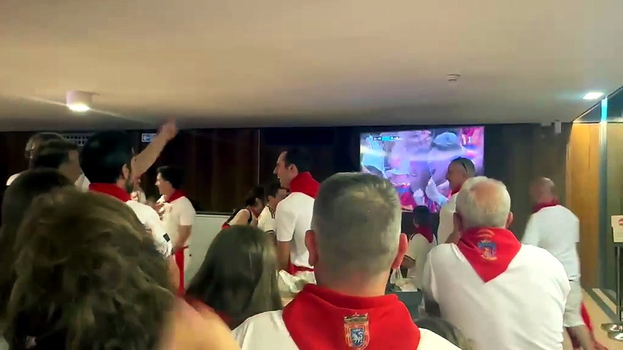 Celebración del gol de Mikel Merino en Baluarte