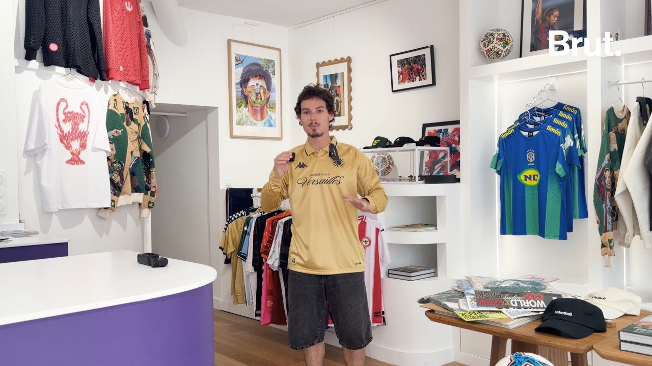 Fini les terrains, le maillot de foot envahit les rues