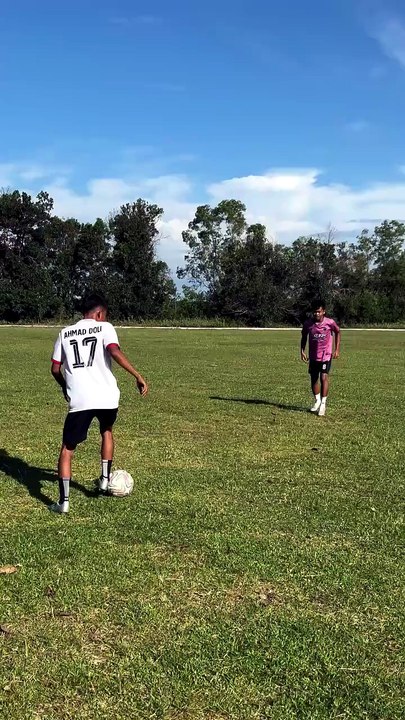 Learn the new football goal scoring method, funny and comedy video