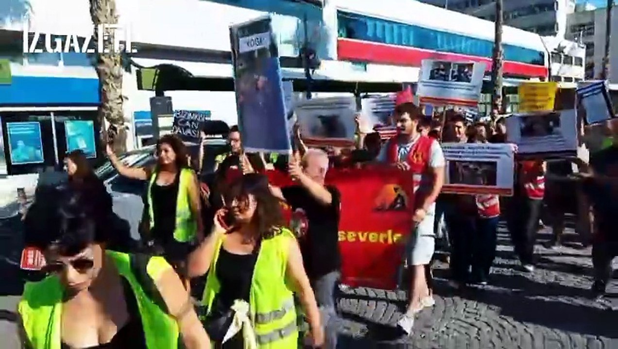 İzmir'de Valilik önüne polis barikatı: Hayvanseverlerden 'toplama' tepkisi