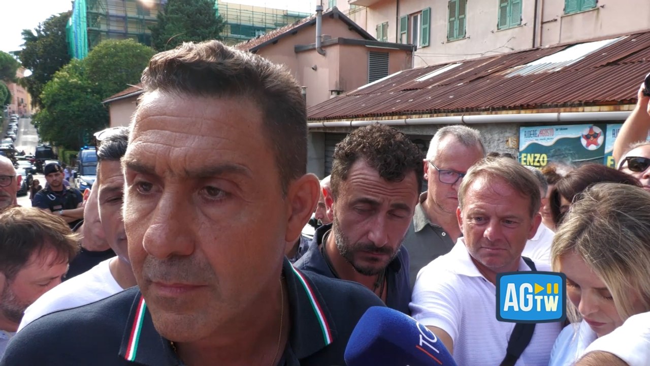 Lupi che non morde, Ronzulli che non punge. Le stoccate di Vannacci alla maggioranza: «Sono loro che parlano di me»