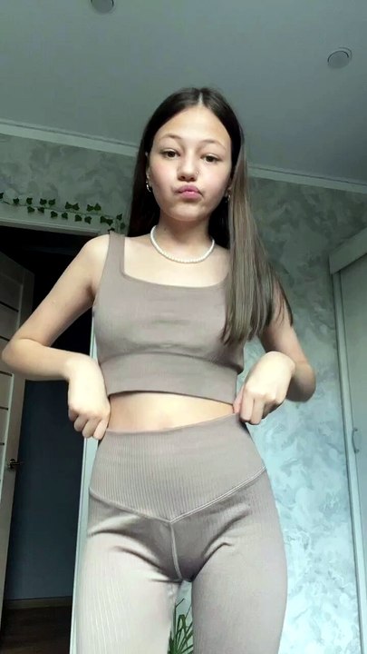 Amazing Dance Moves | Beautiful Girl Dancing