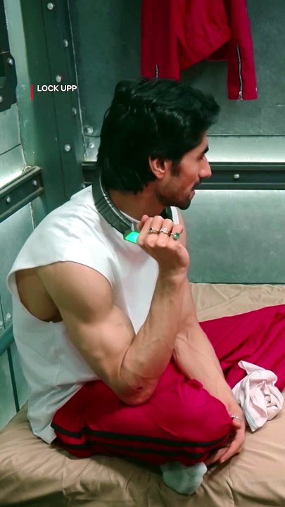 Kya aapko @harshad_chopda @shivangijoshi18 ki jodi badi acchi lagti hai? ♥️