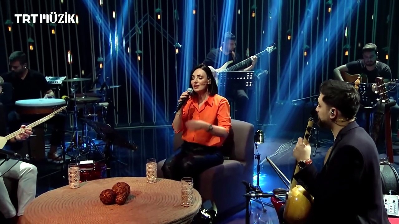 Cafer Nazlıbaş - Yürek Sazı  Programı  - Sevcan Orhan-Cihan Orhan - Pınar başıdan bulanır