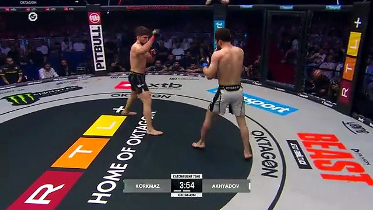 He survived absolute HELL 🤯! KORKMAZ vs. AKHYADOV FREE FIGHT 90
