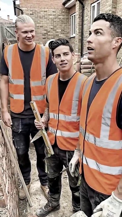 )  🧱 ¿Qué hace Haaland? ¡Destruyó la pared de Cristiano!