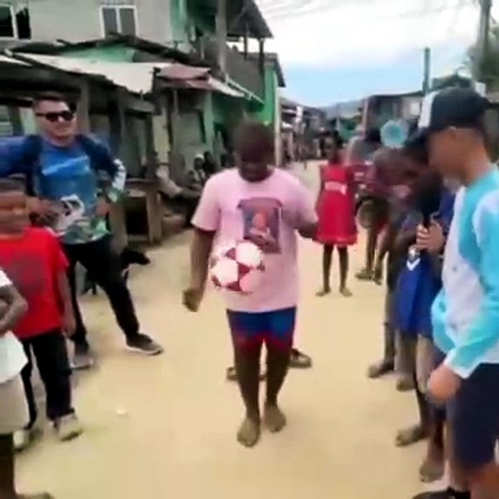 La plej bonaj ludantoj en la mondo #football #funnyfootball #futbalo #memes