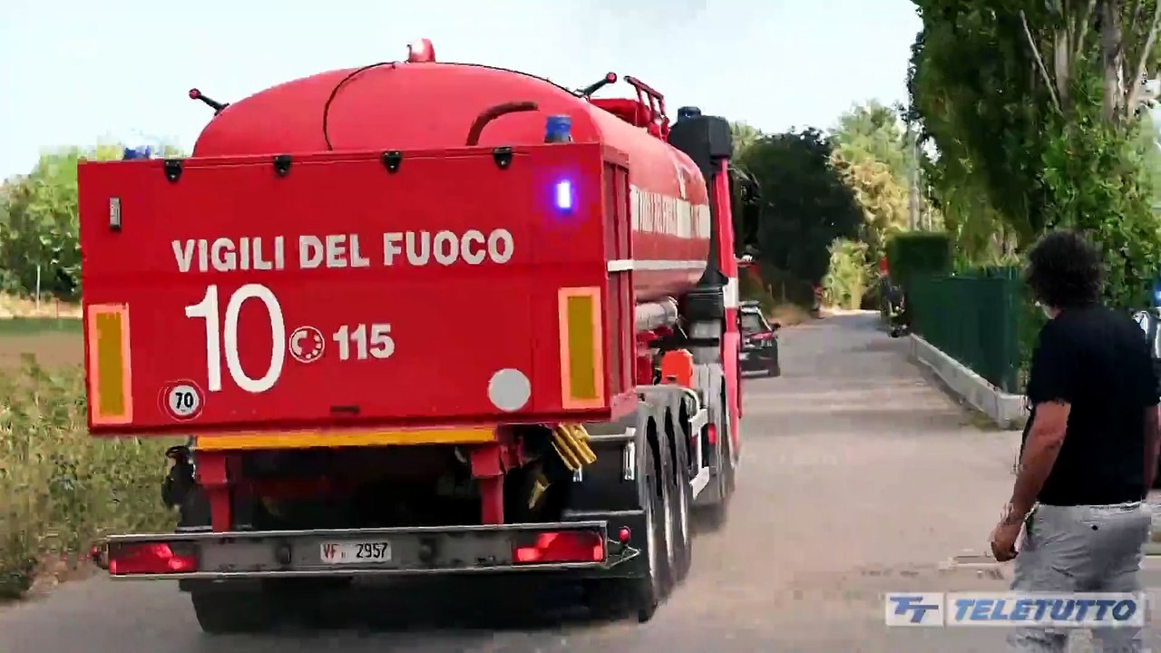 Video News - Incendio in azienda di Lonato del Garda, densa colonna di fumo