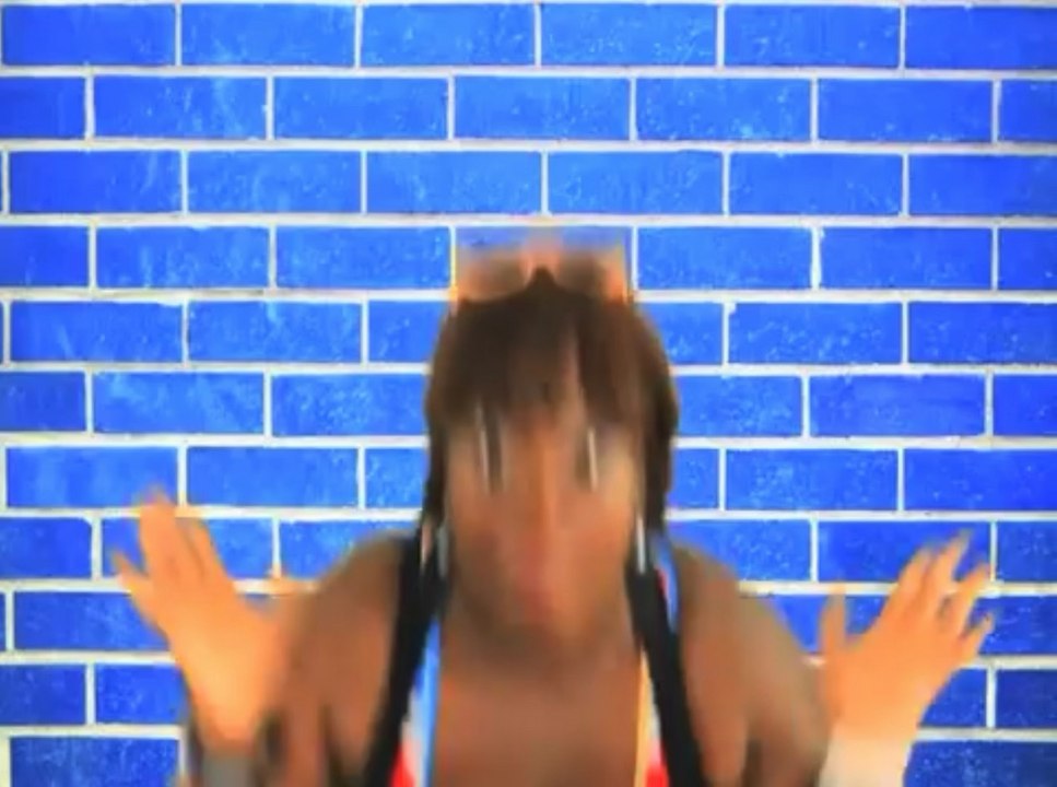 Shanna Malcolm - RUN, SHANNA, RUN!!