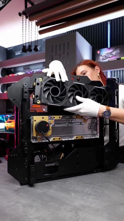 Draining a Disgusting Watercooled PC! 💧🤢 (New Color Time!)