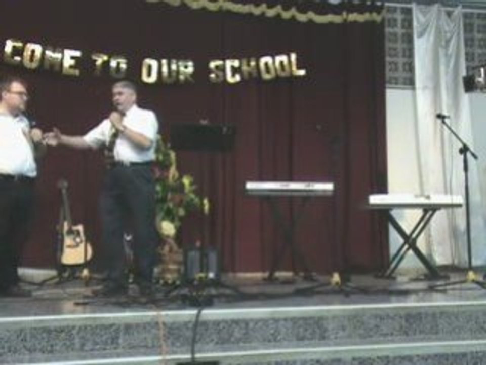 Pastor Randy Bell preaching in Honduras Part 3