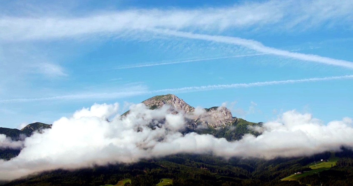 1 HOUR CLOUDS ABOVE MOUNTAUNS 4K VIDEO AMBIENT SLOW TV RELAXATION_1080p