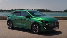 Renault Clio Eco G 120 EDC Design Preview in Techno Vert Absolu