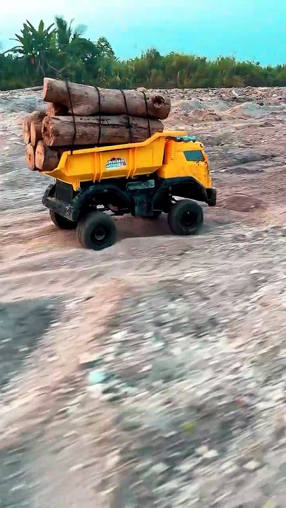 Look at This Modified RC Truck🚛 Durability