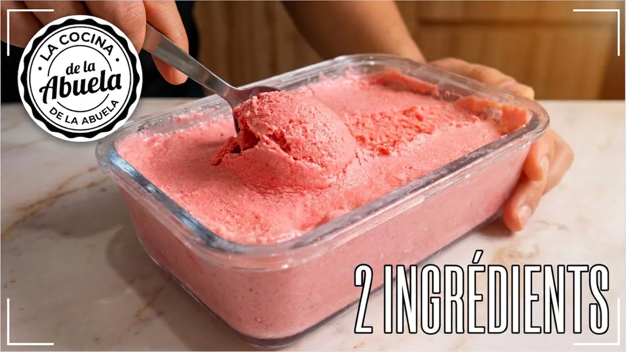 Glace express fraise et yaourt grec avec 2 ingrédients – Prête en 2h, sans sorbetière