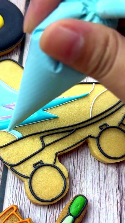 Retro Skating Vibe Cookie Decorating 🌌 #cookiedecorating #satisfying #royalicing #icingcookies