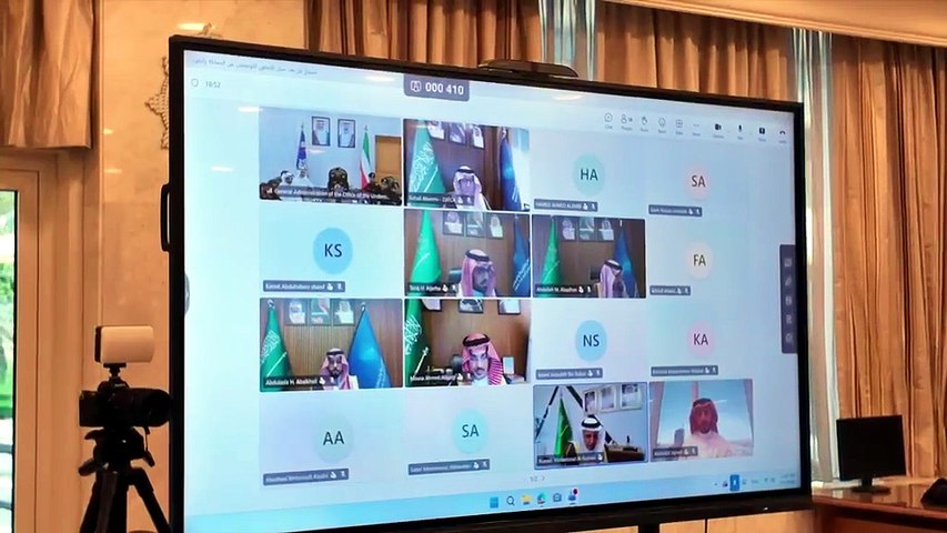 الداخلية والسعودية تبحثان آليات تجاوز معوقات نقل البضائع وتعزيز كفاءة المنافذ البرية