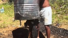 Tentei assar um porco no tambor olha o que deu