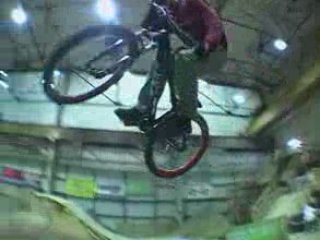 Manfred Stromberg / David Skoula - Abflughalle Dirt MTB