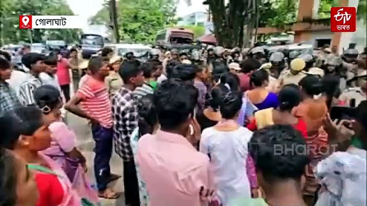 গোলাঘাটত নেপাল সদৃশ পৰিস্থিতিৰ সৃষ্টি কৰি দিম: প্ৰণৱ দলে-অমিত নাগৰ গ্ৰেপ্তাৰৰ বিৰুদ্ধে হুংকাৰ আদিবাসী মহিলাৰ