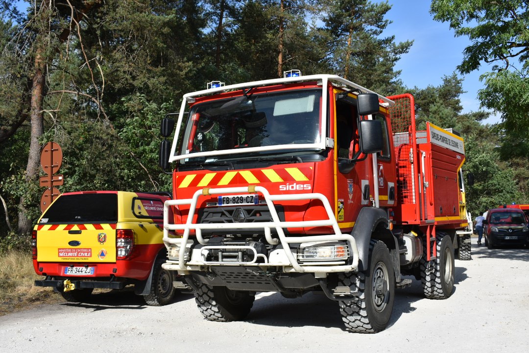 La forêt de Fontainebleau touchée par un important incendie
