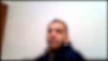 "Pai" tenta chorar em interrogatório após ser preso por dar chute na filha de 3 anos; veja o que ele disse!