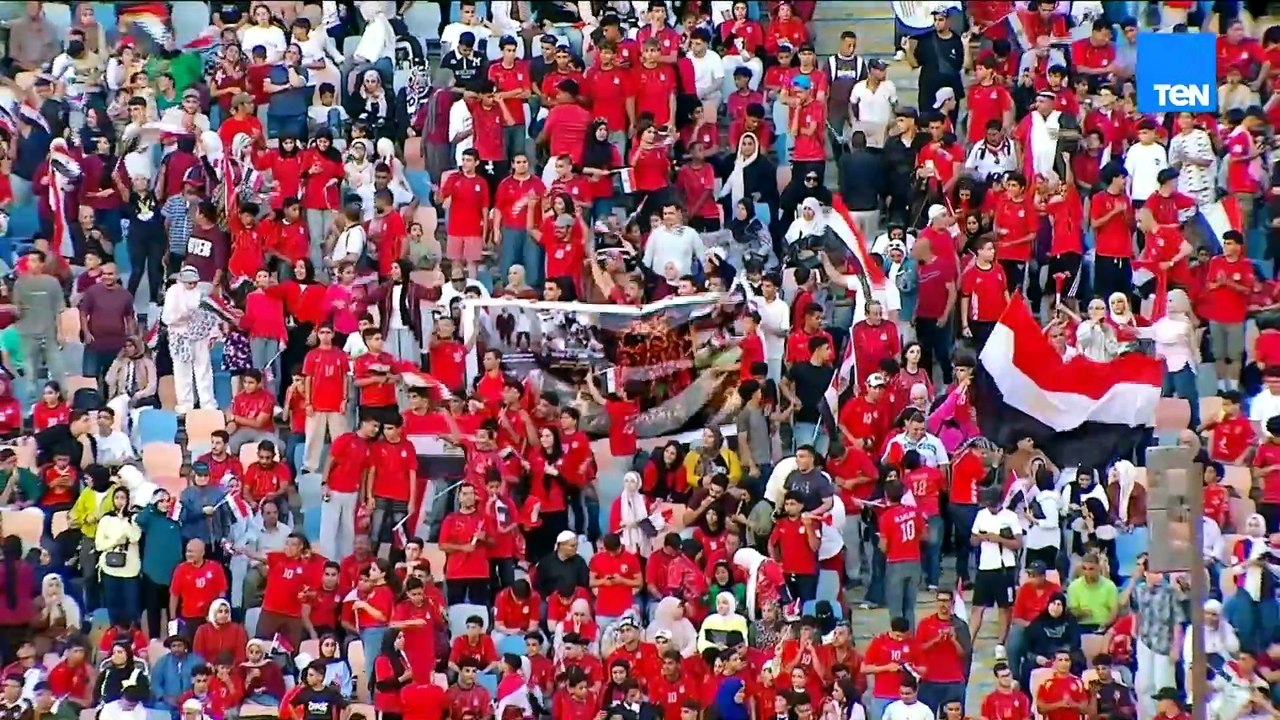 الجماهير تتوافد إلى استاد القاهرة للمشاركة في احتفالية تكريم أبطال منتخب مصر