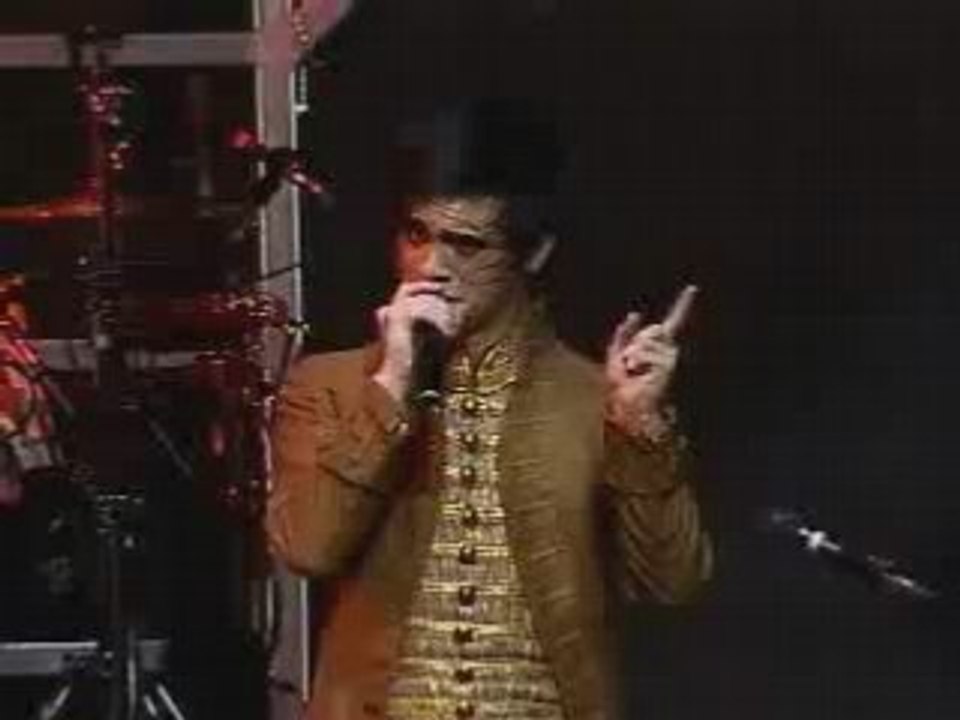 Panic! At The Disco - I write Sins Not Tragedies (concert)