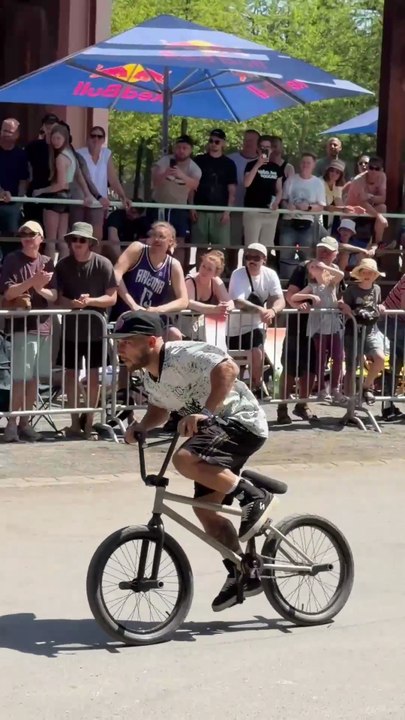 Crazy BMX Street Tricks in Germany!