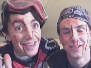 Sketch R2O - Stunteurs