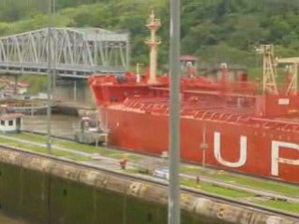 Canal de Panamá. La esclusa de Miraflores