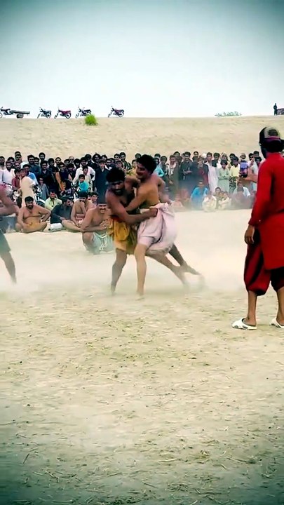 Traditional Sindhi Malakhra Wrestling Match | ملاکھڑا کی شاندار ویڈیو