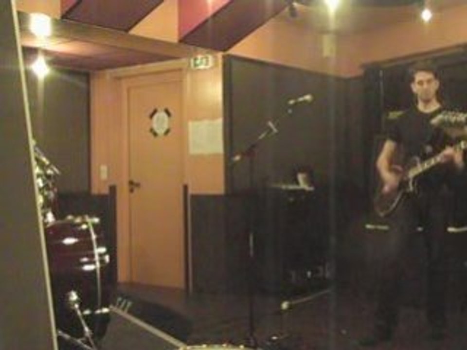 MOV02E